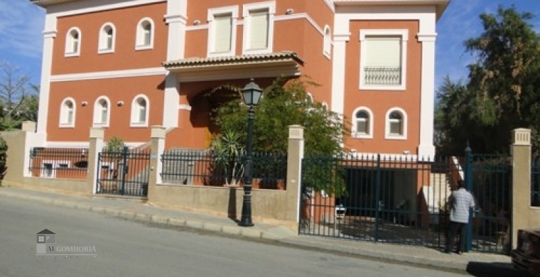 Unfurnished Villa for rent 1200.00 M2 in Cairo, Tagamoa El Khames
