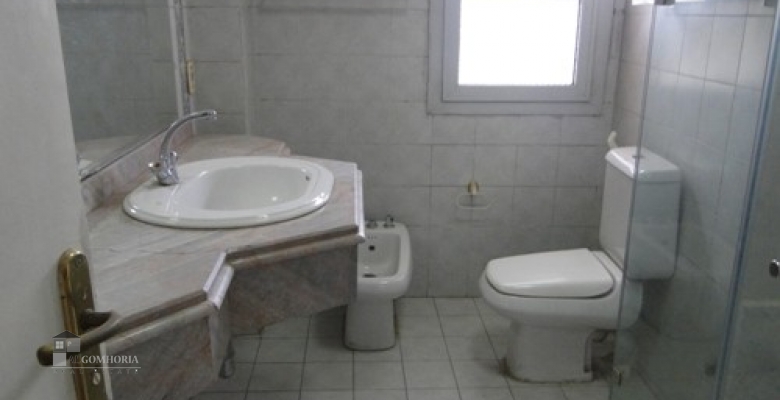 Unfurnished Apartment for rent 300.00 M2 in Cairo, Zamalek