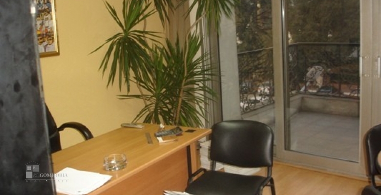 Unfurnished Apartment for rent 300.00 M2 in Giza, Agouza