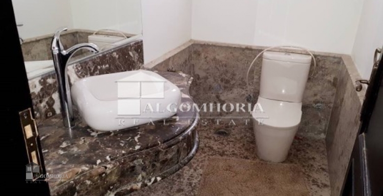 Unfurnished Apartment for rent 210.00 M2 in Cairo, Tagamoa El Khames