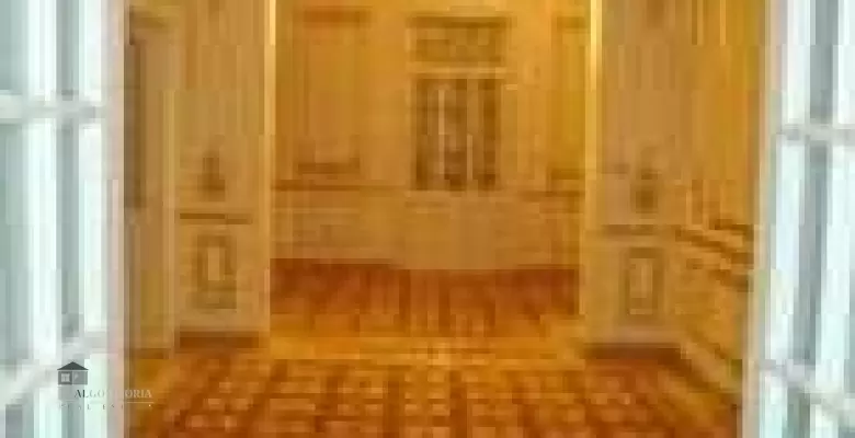 Unfurnished Apartment for rent 310.00 M2 in Cairo, Heliopolis