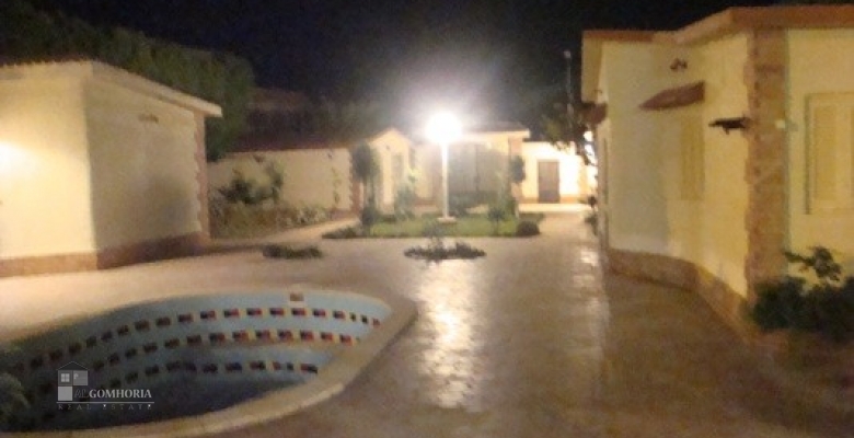 فيلا 2000 متر للإيجار بالساحل الشمالي, قرية الفنانين