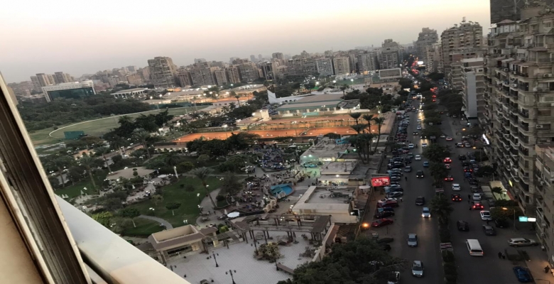 شقه للبيع في شارع مكة بالدقي/ algomhoria