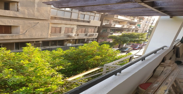 شقة للايجار بالجيزة - شارع النيل واخده رخصه اداري