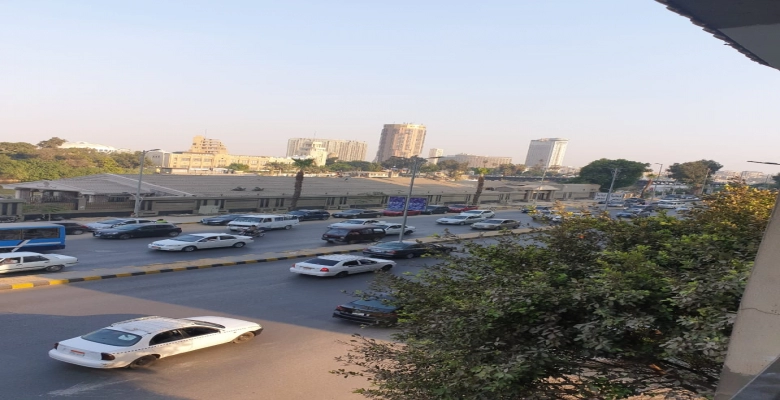 شقة للايجار بالجيزة - شارع النيل واخده رخصه اداري
