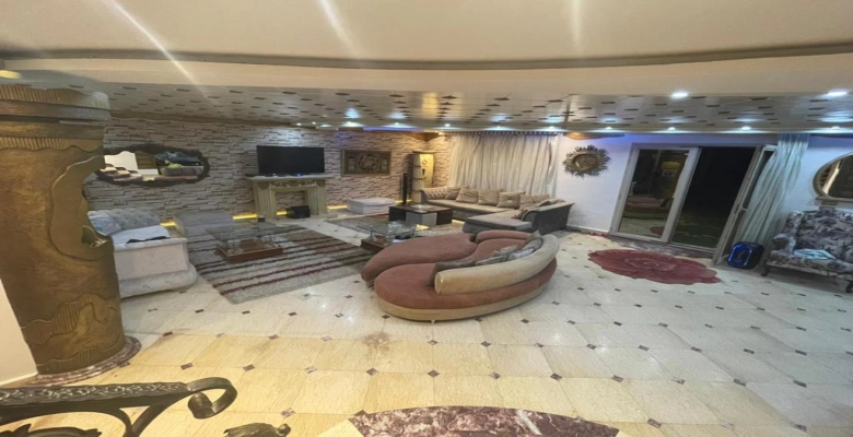 فيلا للايجار في مارينا - الساحل الشمالي 6 غرف