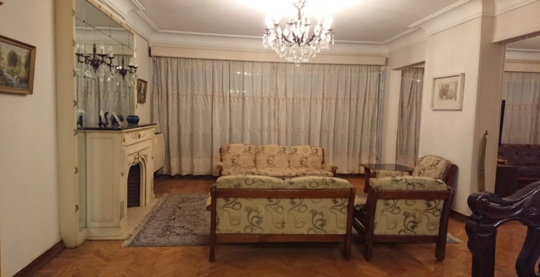 شقة للايجار فى المهندسين  (شارع دمشق)