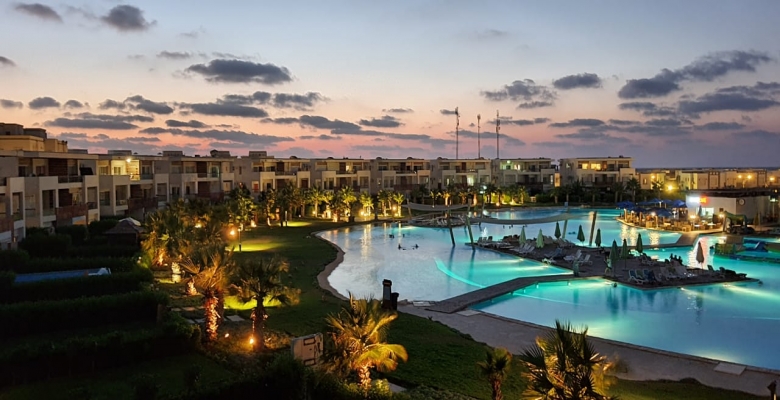 شاليه للايجار بالساحل الشمالى امواج - Chalet for rent in Amwaj North Coast.