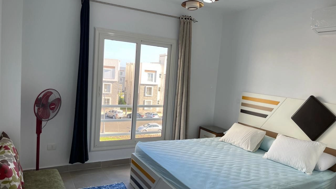 شالية للإيجار في امواج الساحل الشمالي 3 غرف نوم