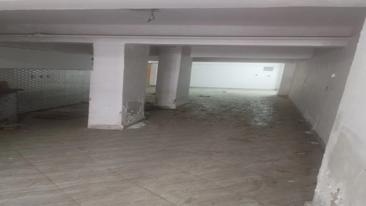 محل للايجار في ميدان سفنكس