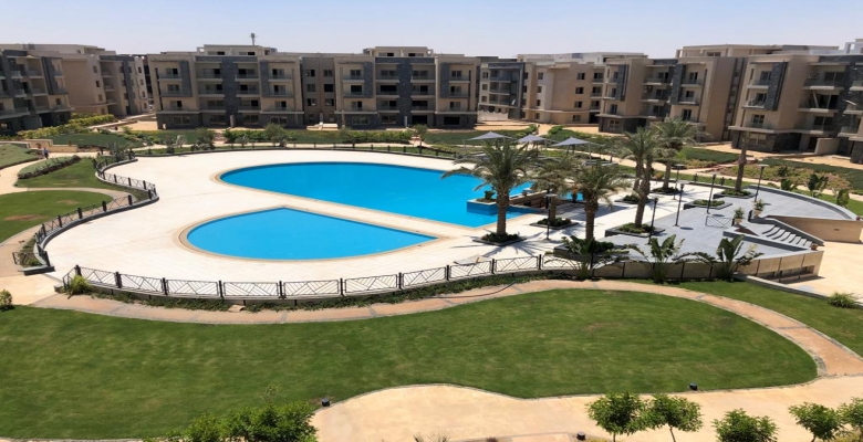شقة للبيع في كمبوند جاليريا مون فالي – التجمع الخامس – قريبة من الجامعة الامريكية بمقدم 10% فقط
