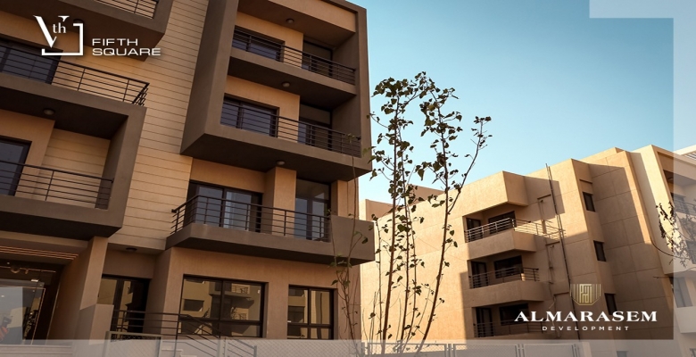 شقة تشطيب سوبر لوكس للبيع في كمبوند Fifth Square في التجمع الخامس – شارع التسعين الشمالي بمقدم 10%