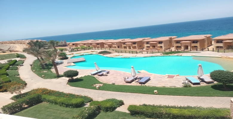 شاليه للايجار بقرية تلال بالعين السخنة 2 غرف