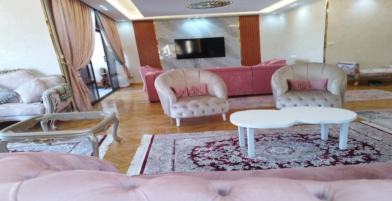 شقة للايجار فى المهندسين شارع محى الدين ابو العز