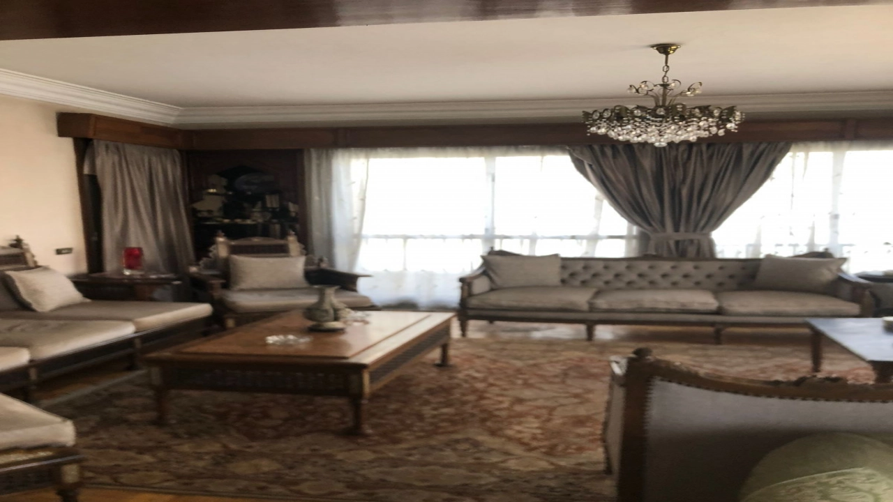 شقة للبيع في شارع البحر الاعظم الجيزة